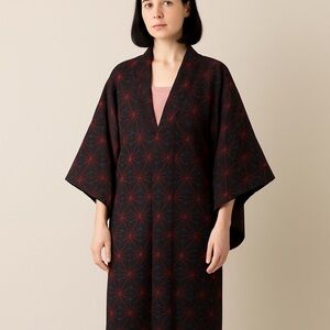 Vintage Mitsukoshi Japanese Kimono Robe Black Red Geometric Silk Loungewear